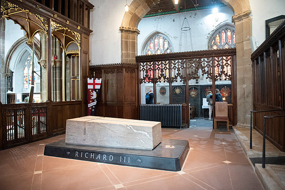 Leicestr cathedral tomb King Richard III