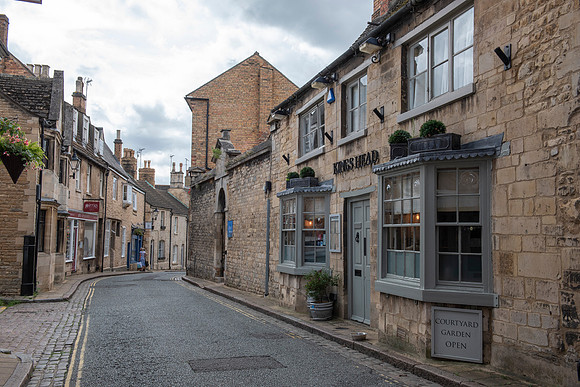 Stamford 12