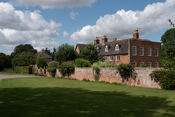 Newbold Pacey
