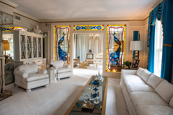 Memphis Graceland living room