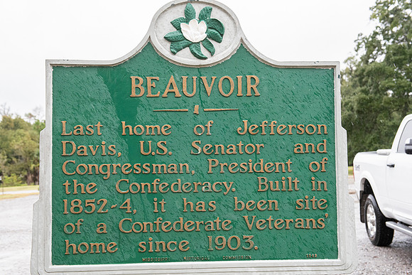 biloxi beauvoir sign