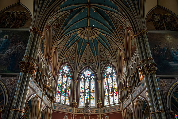 Savannah church interior 2